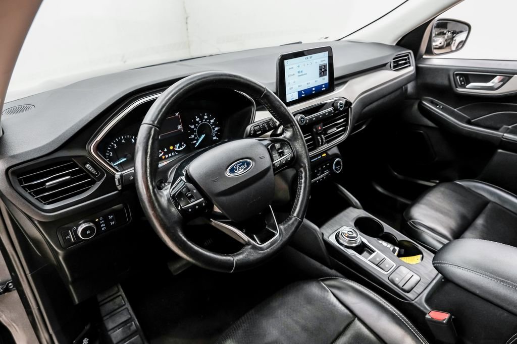 Used 2021 Ford Escape SEL image 3