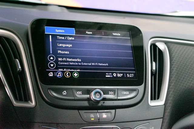 Used 2022 Chevrolet Malibu LS FWD image 17