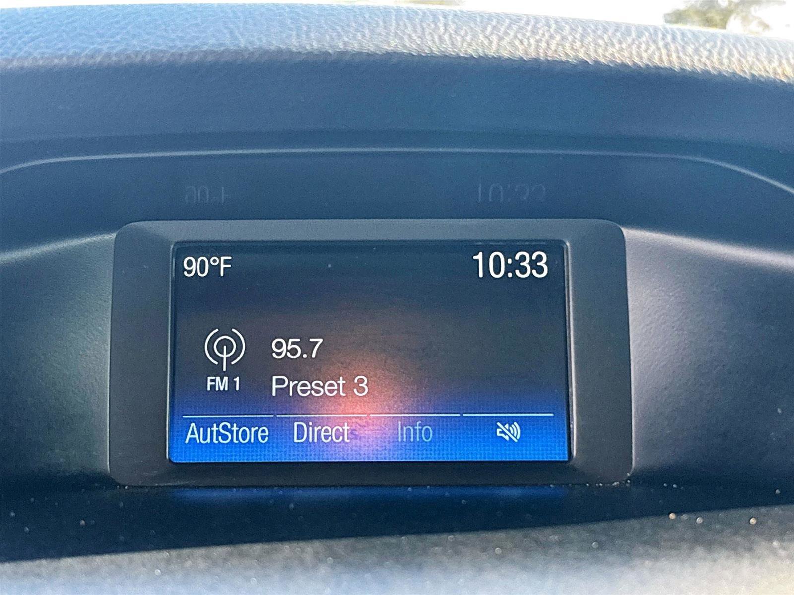 Used 2018 Ford Focus SE w/ SE Appearance Package image 19