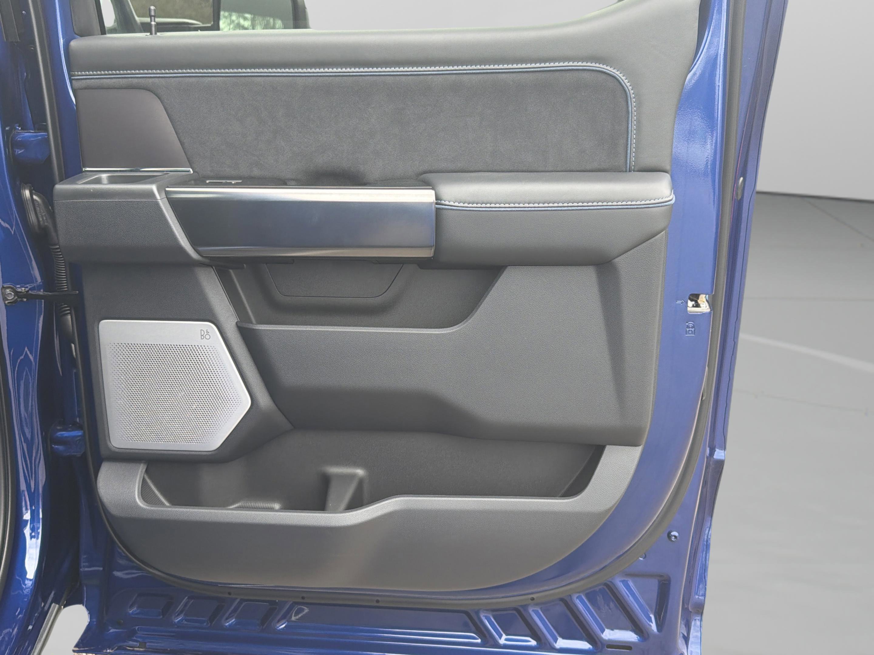 New 2026 Ford F250 Platinum w/ Tremor Off-Road Package image 22