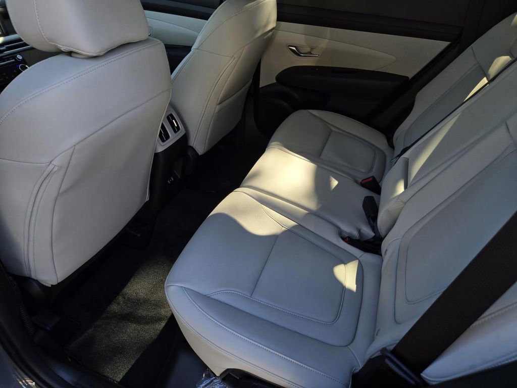 New 2026 Hyundai Tucson SEL FWD image 17