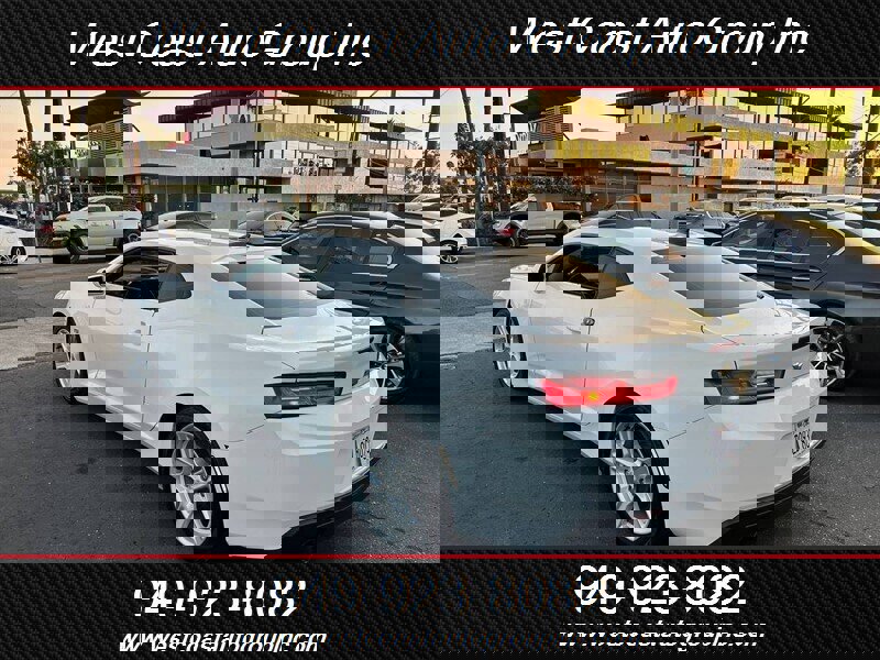 Used 2018 Chevrolet Camaro LT image 4