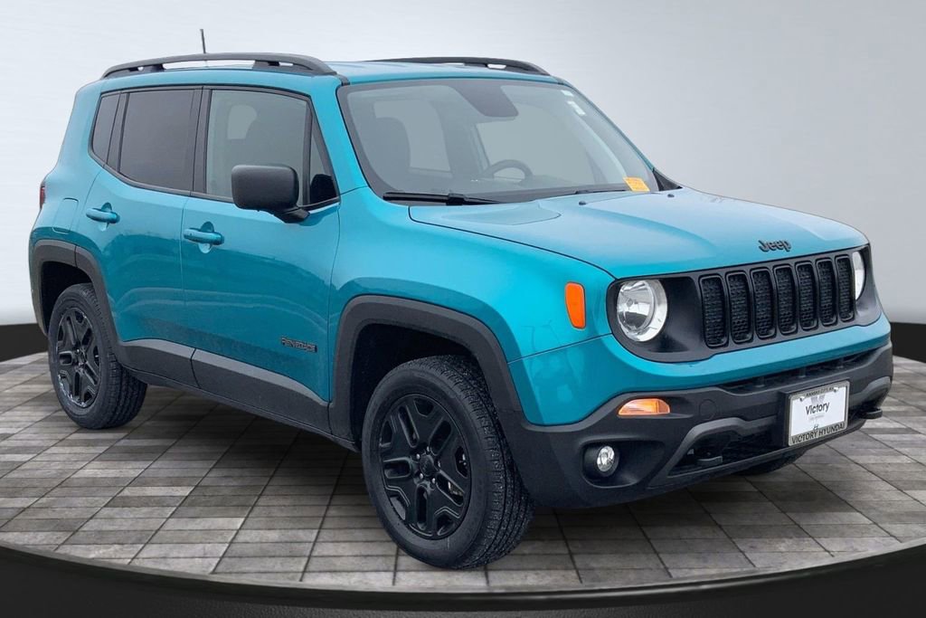 Used 2023 Jeep Renegade Trailhawk image 3