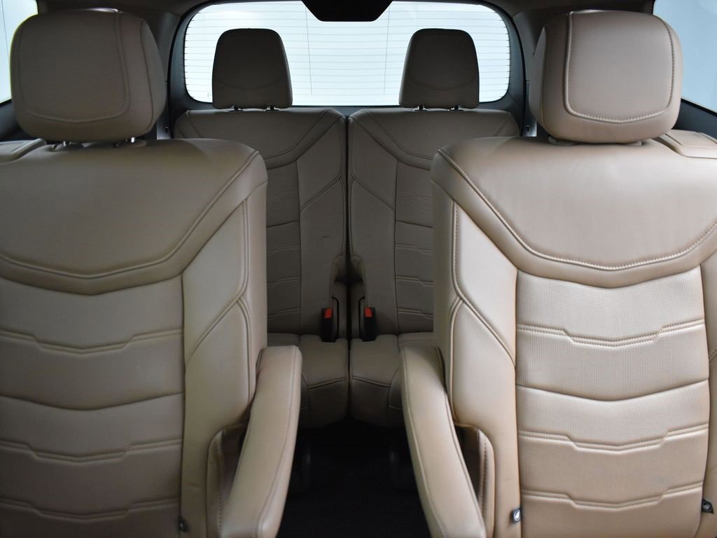 Used 2022 Cadillac XT6 Sport w/ Platinum Package image 25