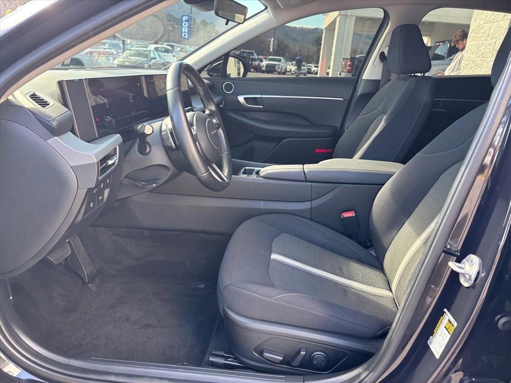 Used 2024 Hyundai Sonata SEL FWD image 9