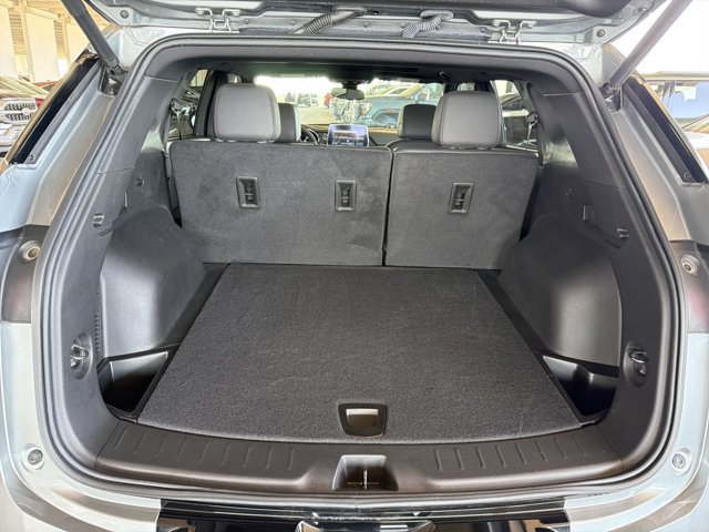 Used 2023 Chevrolet Blazer RS FWD image 23