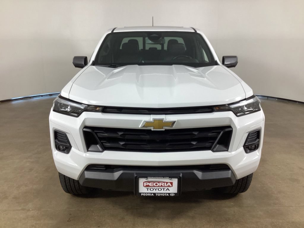 Used 2023 Chevrolet Colorado LT w/ LT Convenience Package III AWD/4WD image 2
