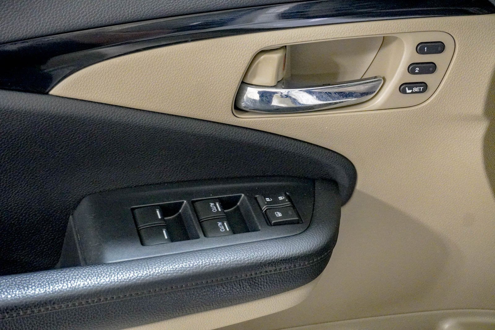 Used 2020 Honda Pilot Touring image 19