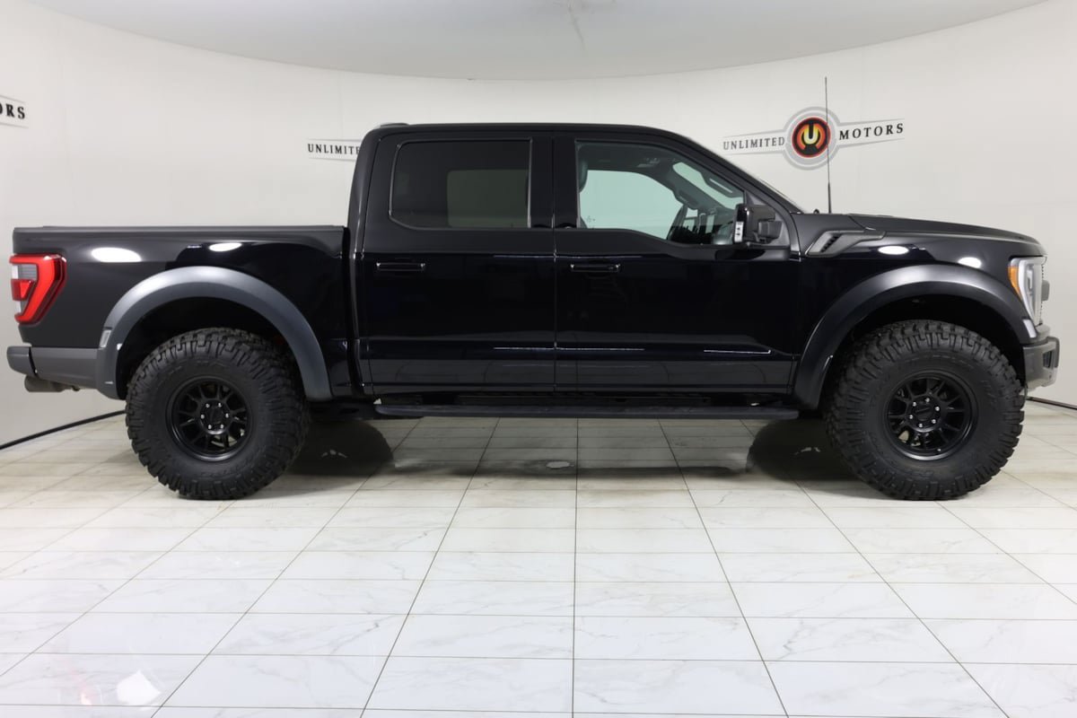 Used 2023 Ford F150 Raptor w/ Raptor Carbon Fiber Package AWD/4WD image 2