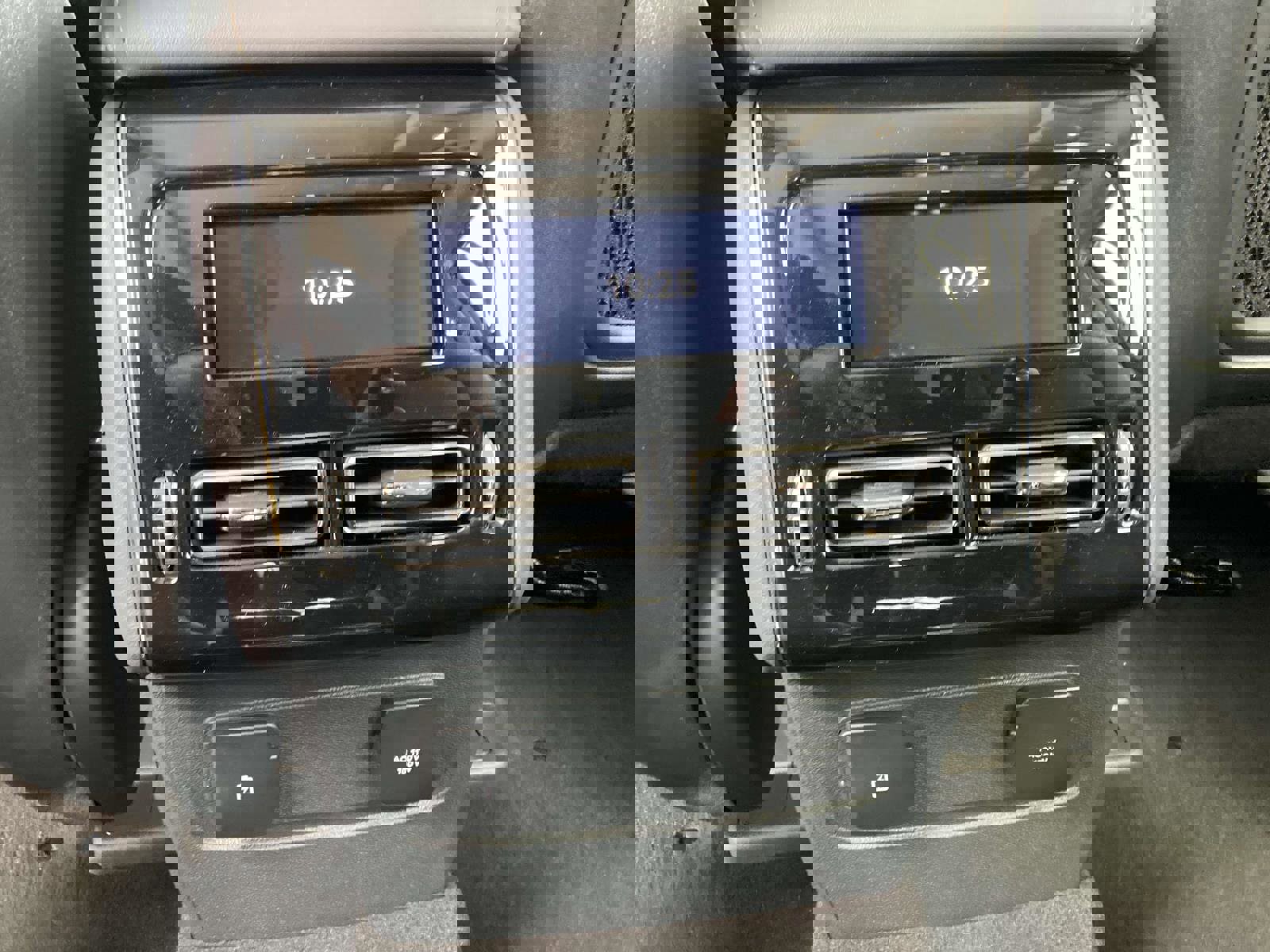 New 2025 Lincoln Aviator 2WD w/ Equipment Group 101A image 20