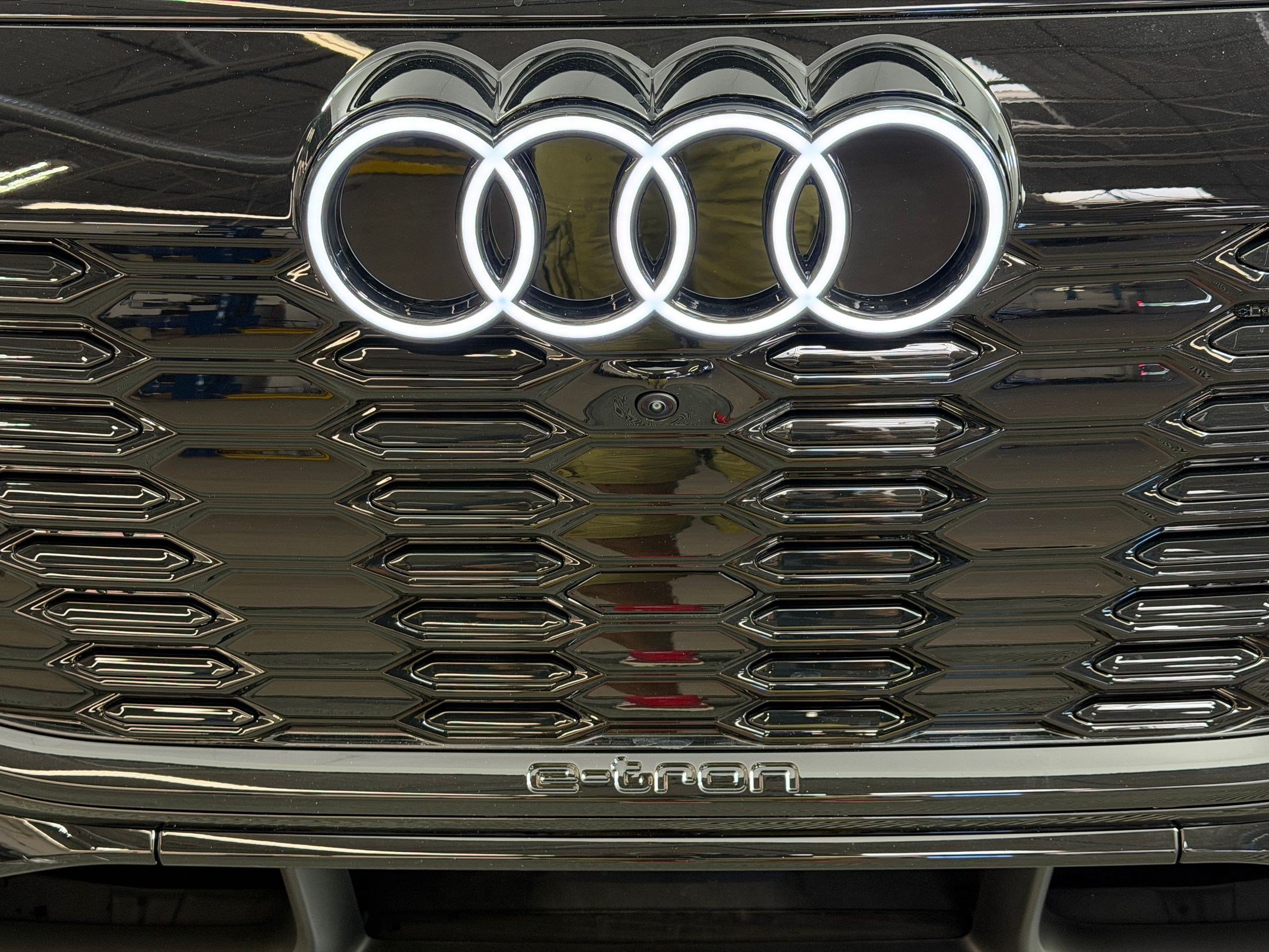 New 2027 Audi Q6 e-tron Premium Plus AWD/4WD image 19