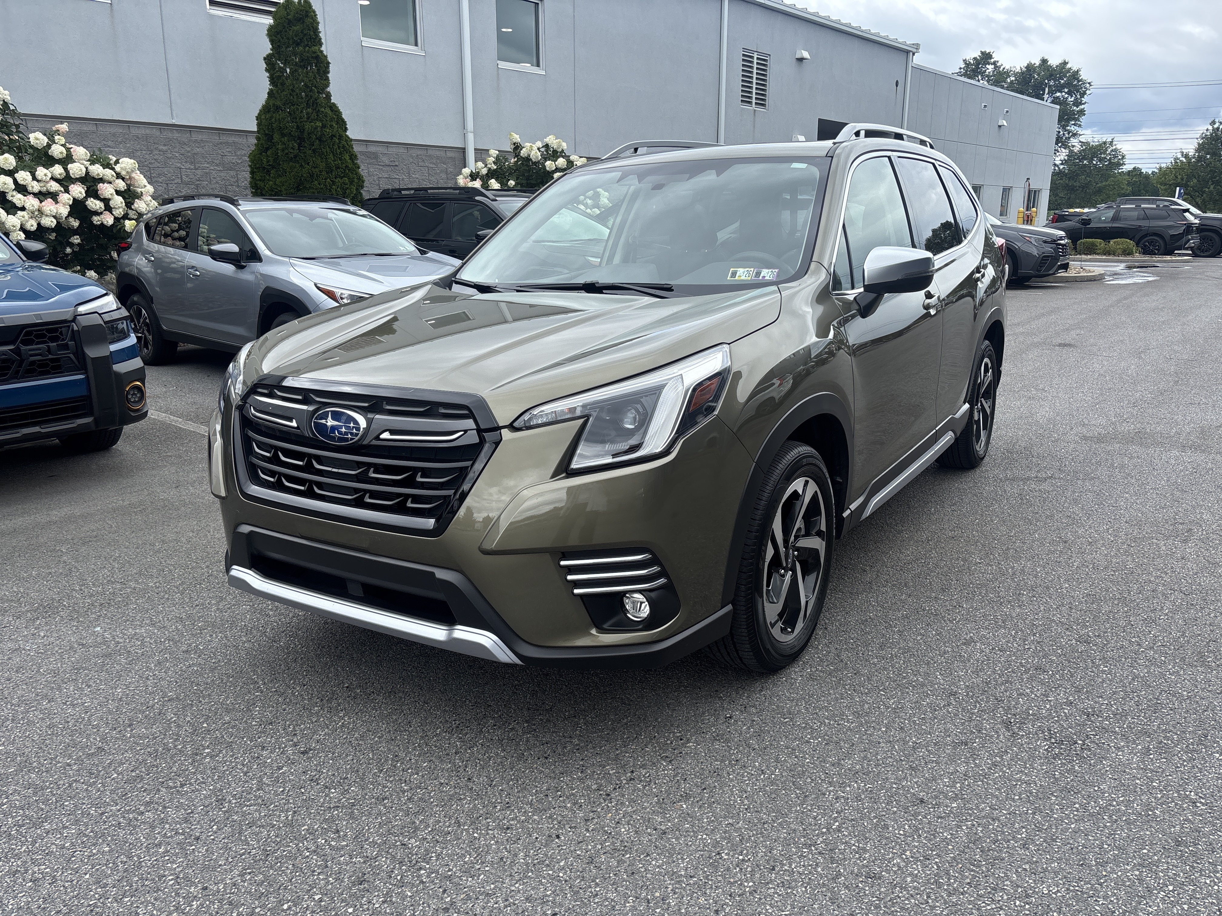 Used 2023 Subaru Forester Touring w/ Popular Package #2 AWD/4WD image 20