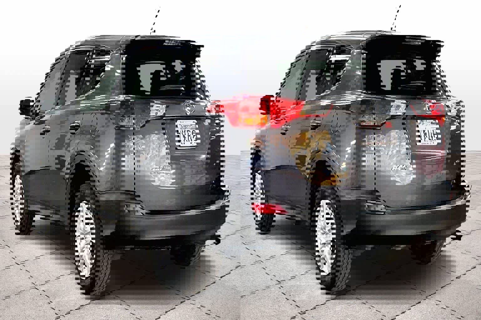 Used 2015 Toyota RAV4 LE image 15