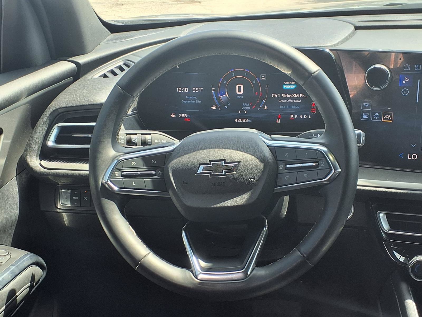 Certified 2024 Chevrolet Traverse LS w/ Midnight/Sport Edition FWD image 12