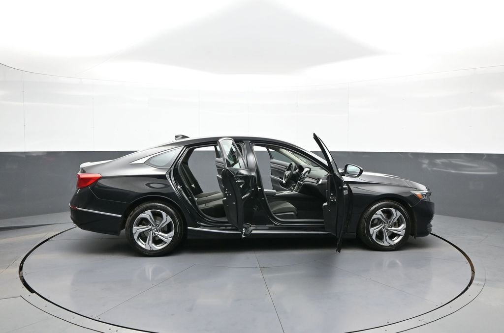 Used 2018 Honda Accord EX image 42
