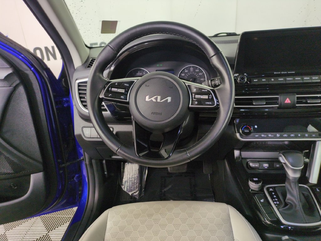 Used 2023 Kia Seltos EX AWD/4WD image 18