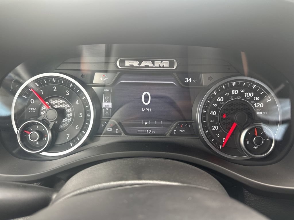 New 2026 RAM 1500 Express AWD/4WD image 21