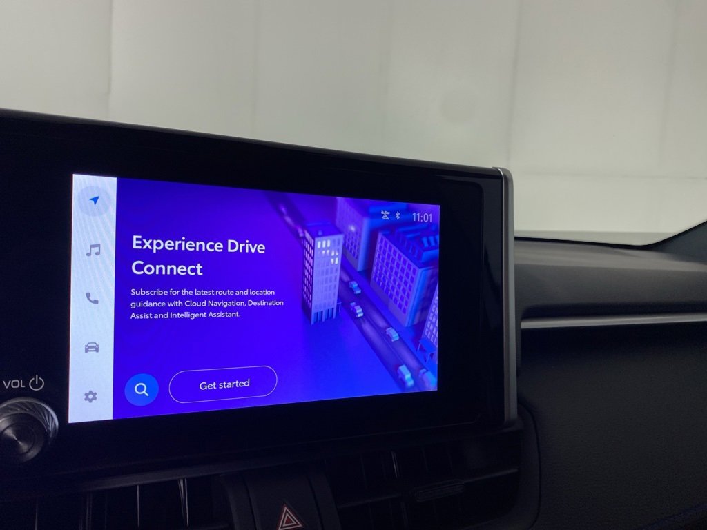 Used 2025 Toyota RAV4 SE image 18