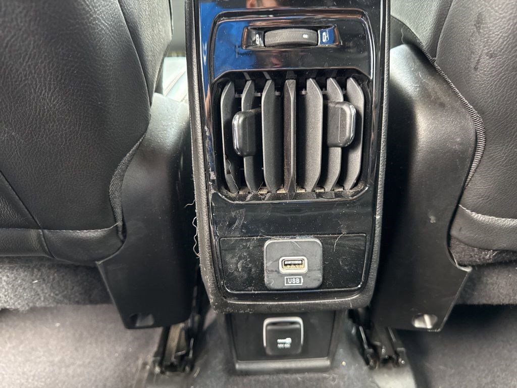 Used 2022 Jeep Compass Limited image 10