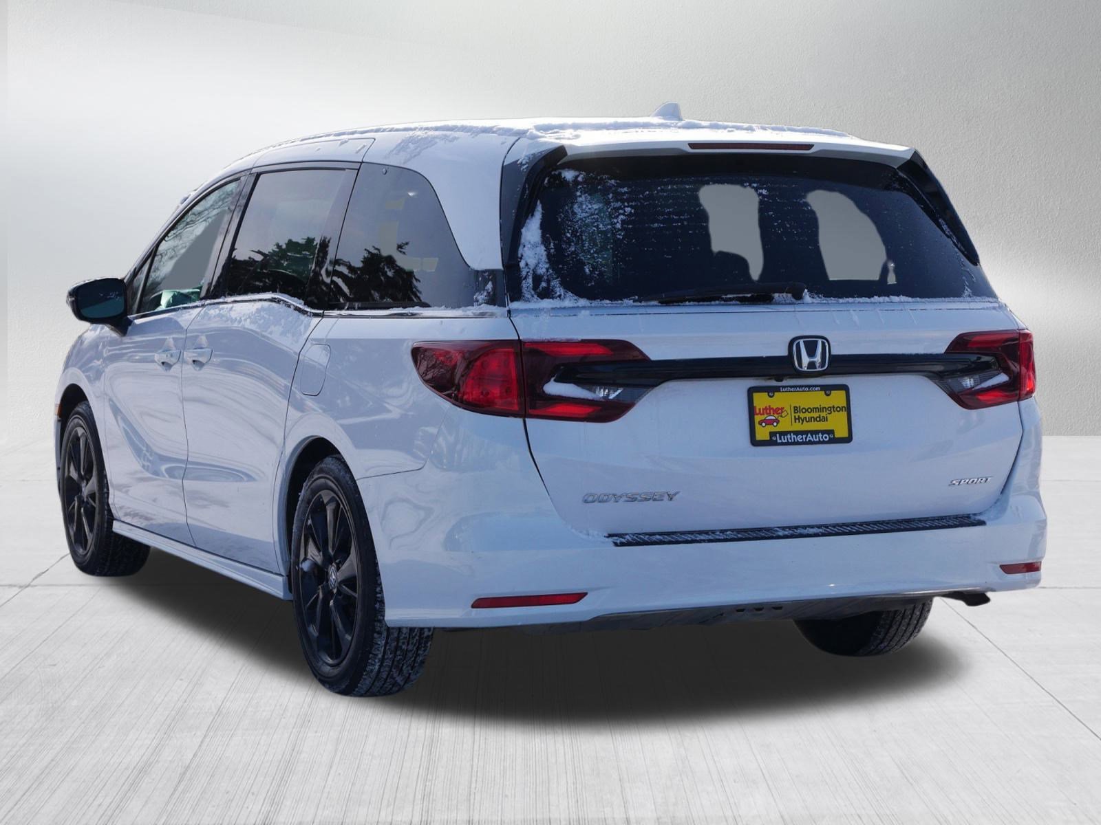 Used 2024 Honda Odyssey Sport image 5