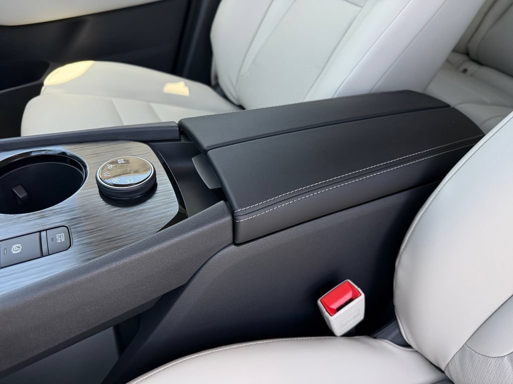 New 2026 Nissan Rogue Dark Armor AWD/4WD image 23