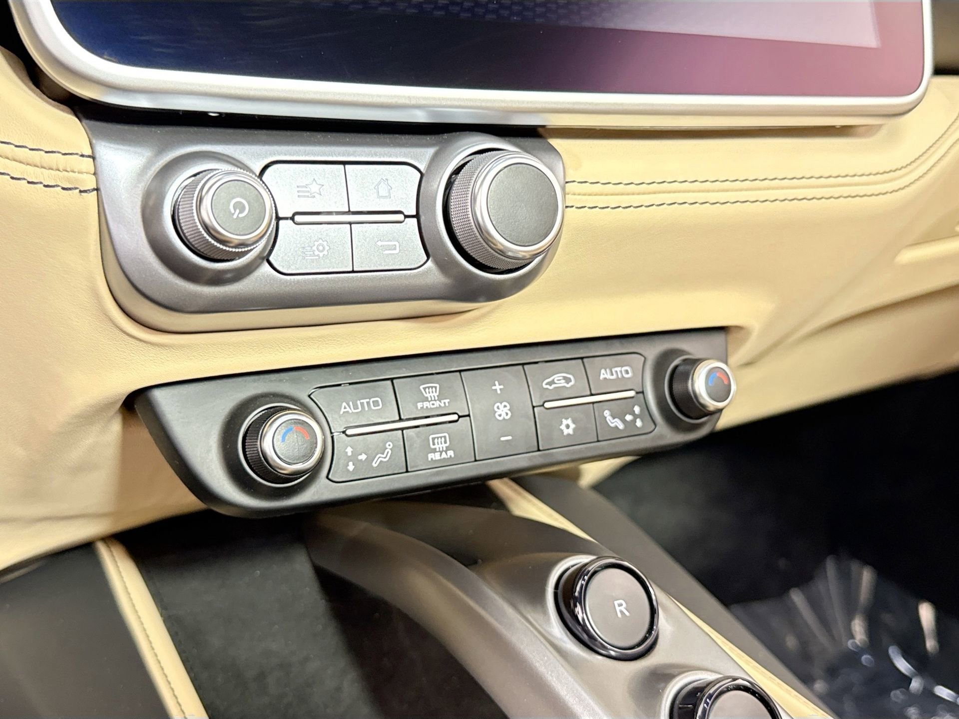 Certified 2023 Ferrari Portofino M RWD image 12