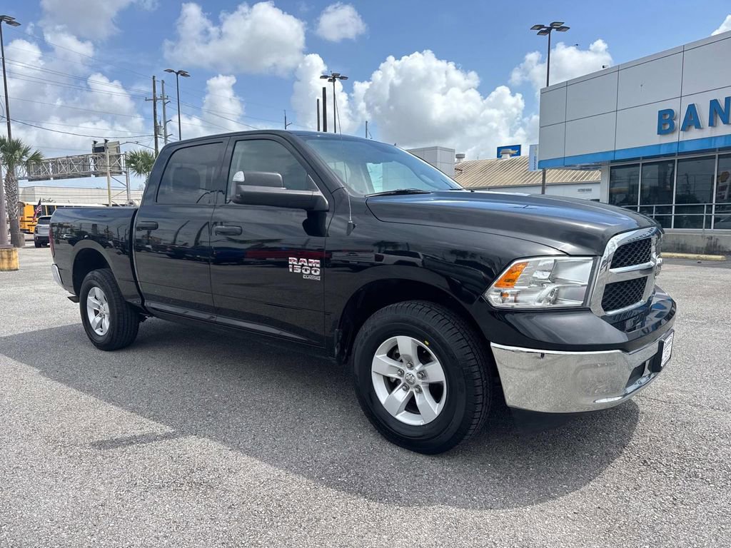 Used 2022 RAM 1500 Classic SLT w/ Electronics Group image 3