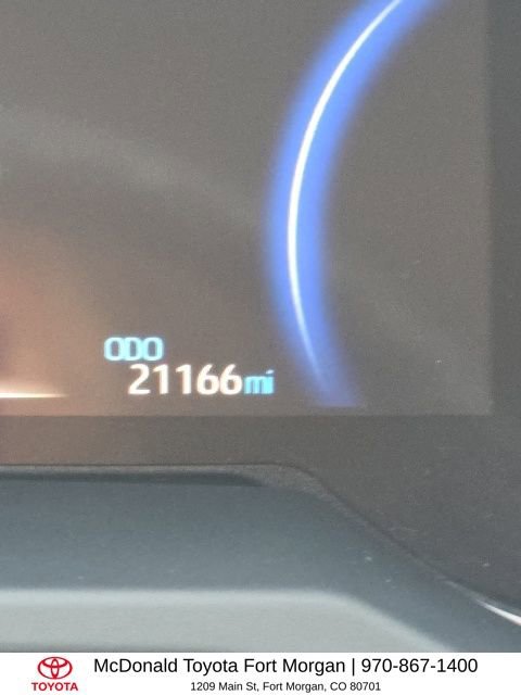 Used 2025 Toyota RAV4 LE image 9