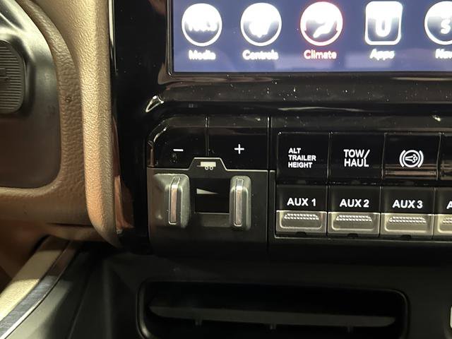 Used 2020 RAM 3500 Laramie image 28