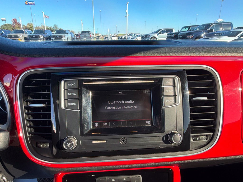 Used 2019 Volkswagen Beetle 2.0T SE FWD image 29