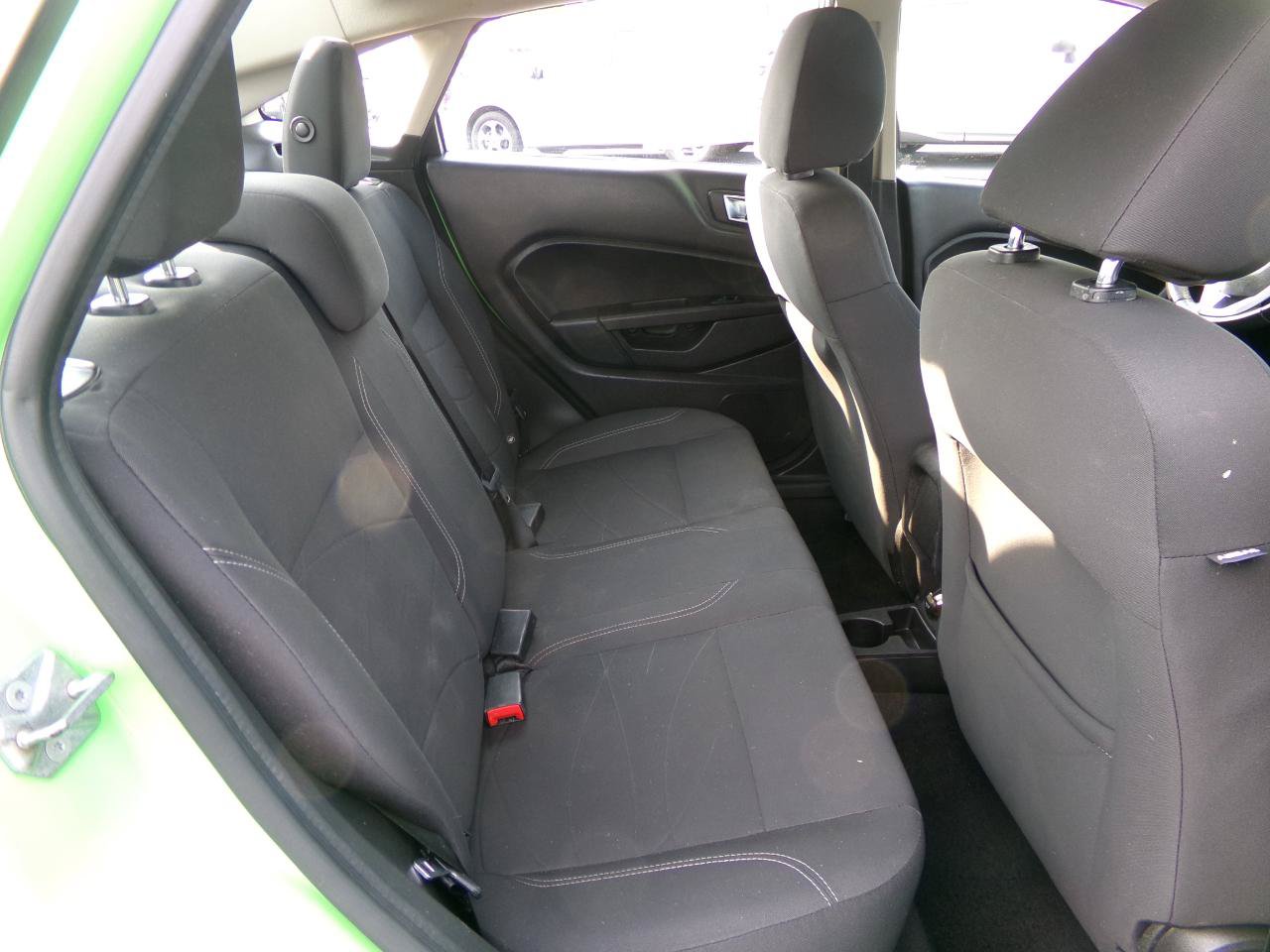Used 2014 Ford Fiesta SE FWD image 31