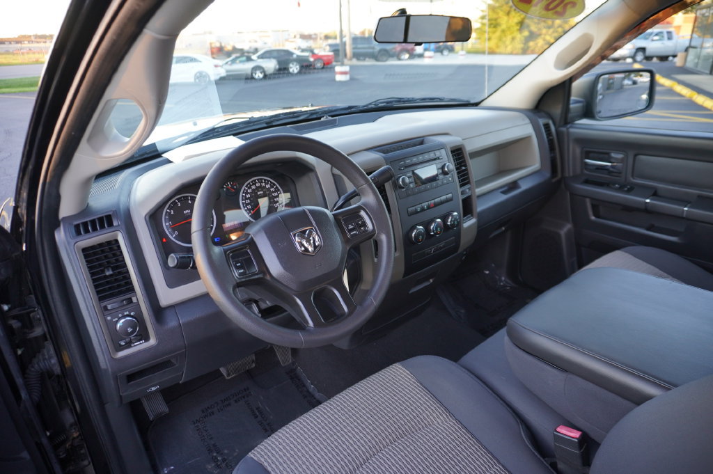 Used 2012 RAM 1500 Express RWD image 22