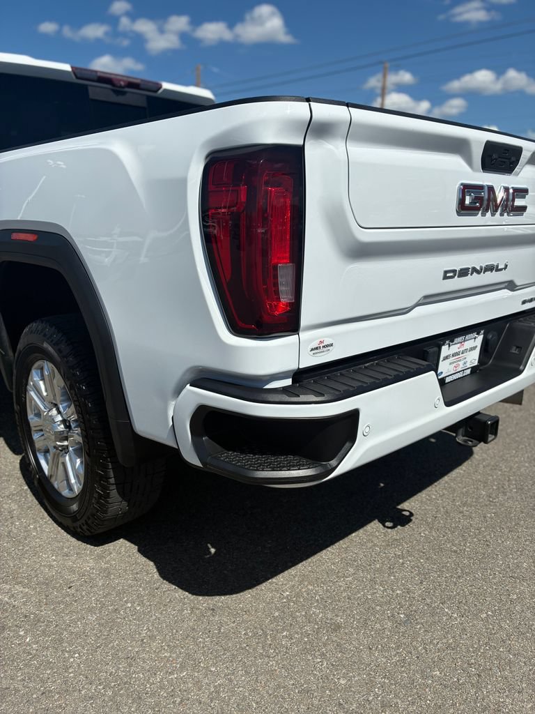Used 2022 GMC Sierra 2500 Denali w/ Denali Ultimate Package AWD/4WD image 11