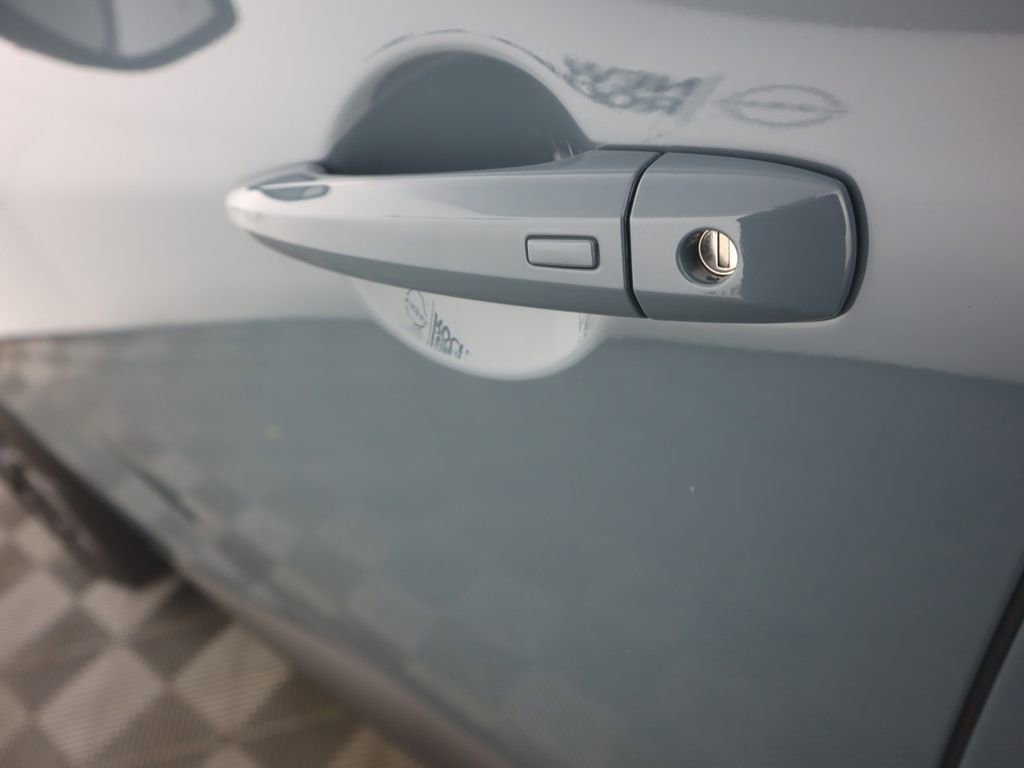 New 2026 Nissan Pathfinder SL image 37