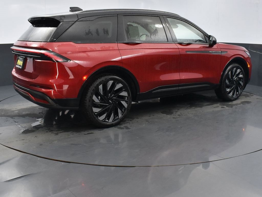 New 2026 Lincoln Nautilus Reserve w/ Jet Appearance Package image 6