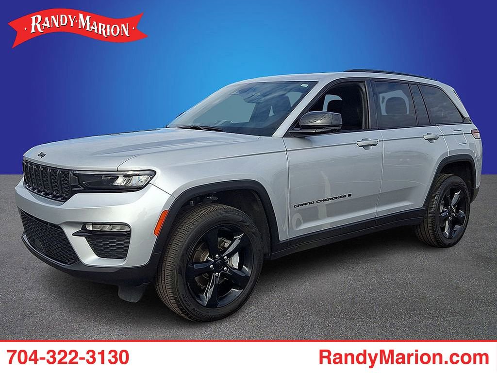 Used 2024 Jeep Grand Cherokee Limited w/ Black Appearance Package