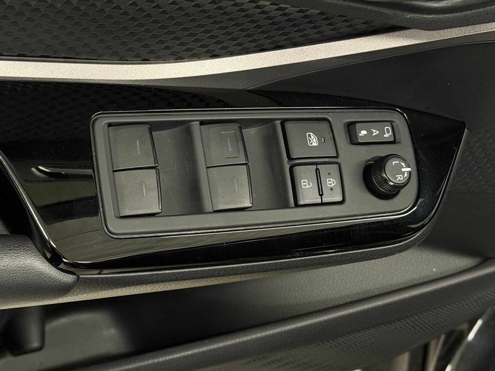 Used 2021 Toyota C-HR Nightshade FWD image 23