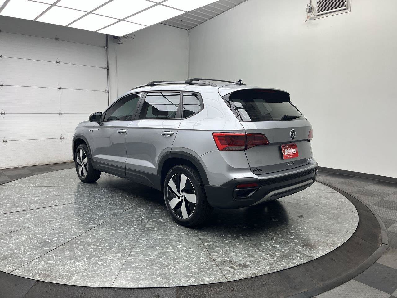 Used 2023 Volkswagen Taos S AWD/4WD image 2