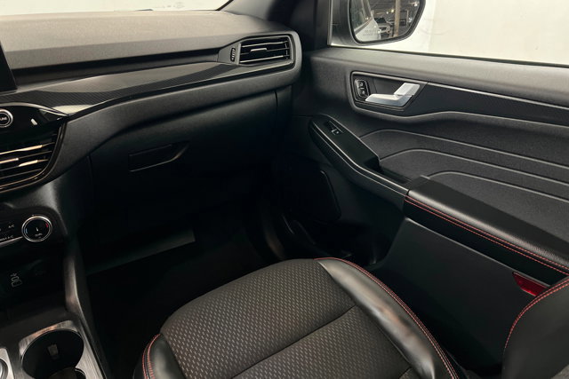 Used 2025 Ford Escape ST-Line image 10