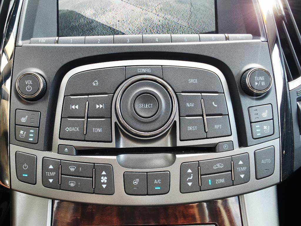 Used 2013 Buick LaCrosse Touring FWD image 37