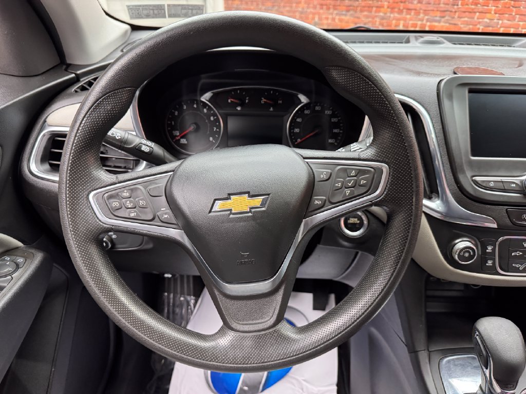 Used 2023 Chevrolet Equinox LS w/ LS Convenience Package FWD image 12
