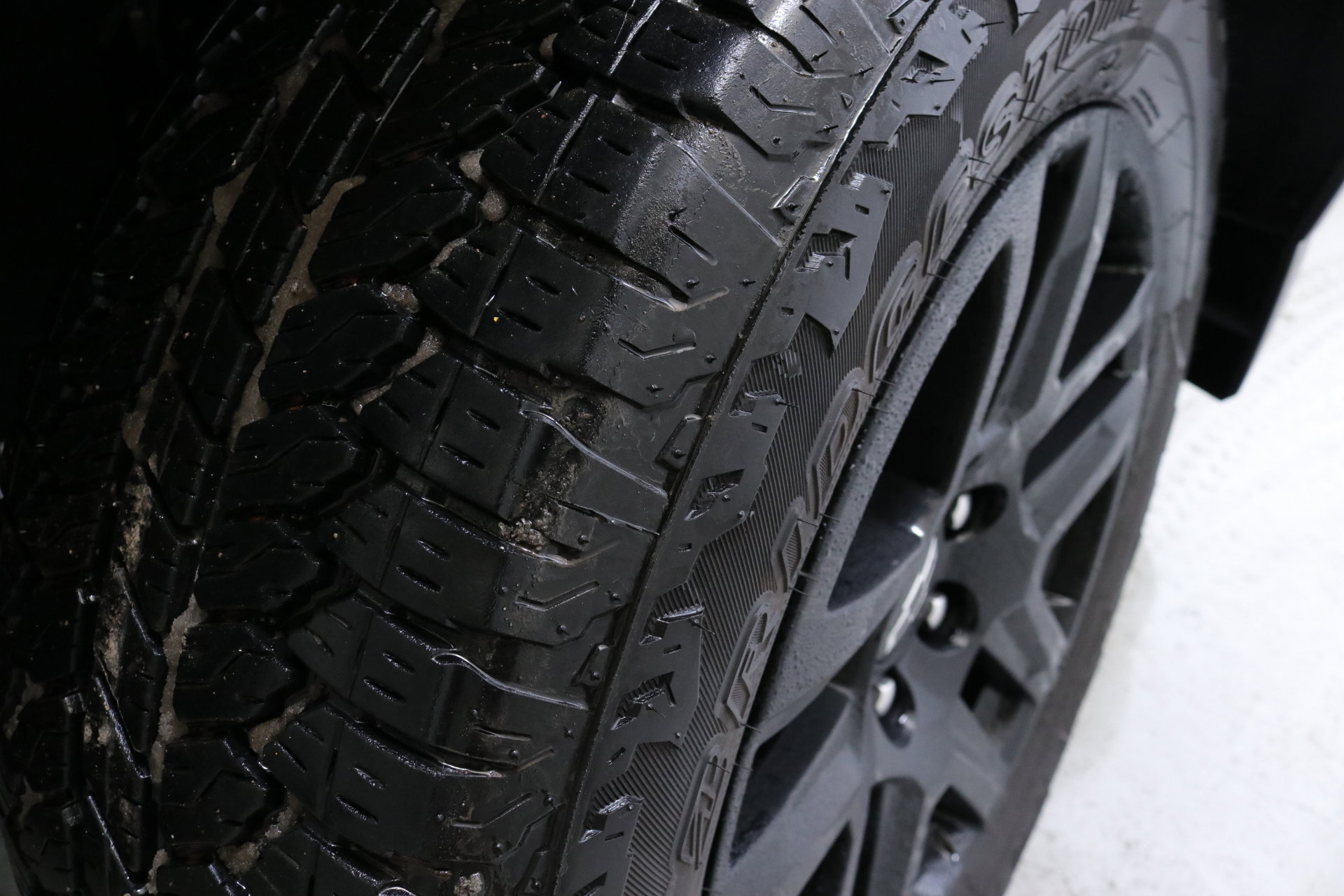 Used 2024 Chevrolet Colorado Trail Boss image 29