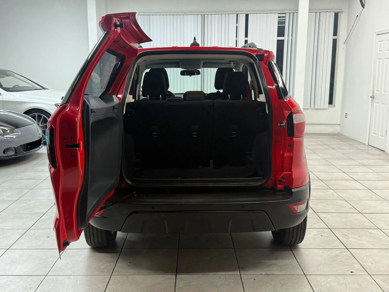 Used 2020 Ford EcoSport SE FWD image 19