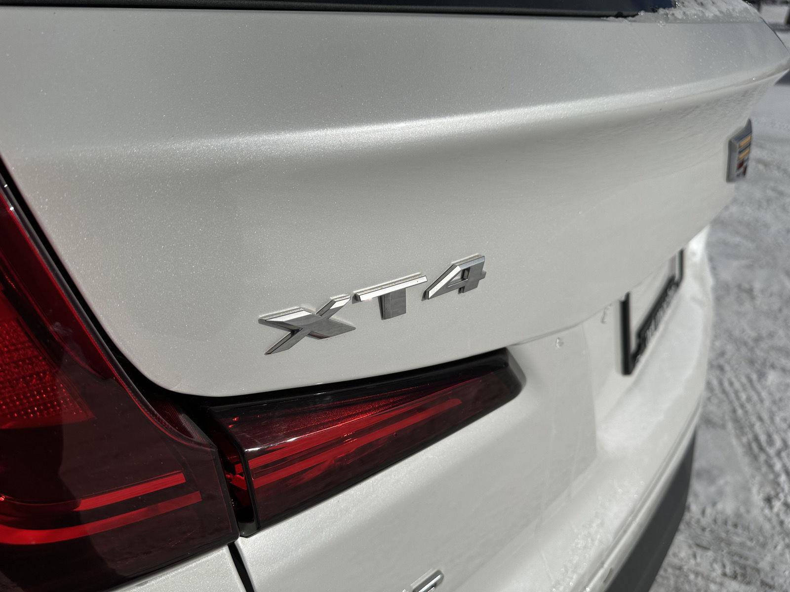 Used 2022 Cadillac XT4 Premium Luxury w/ Sun And Sound Package image 5