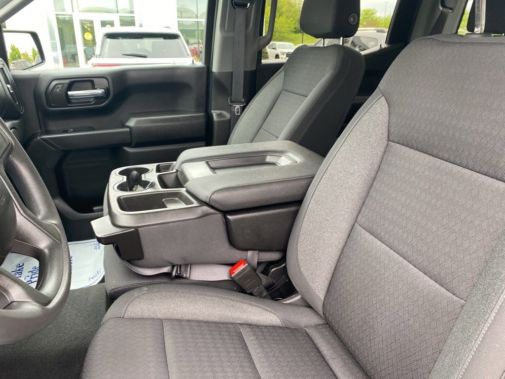 Used 2023 Chevrolet Silverado 1500 Custom Trail Boss w/ LPO, Dark Essentials Package AWD/4WD image 17
