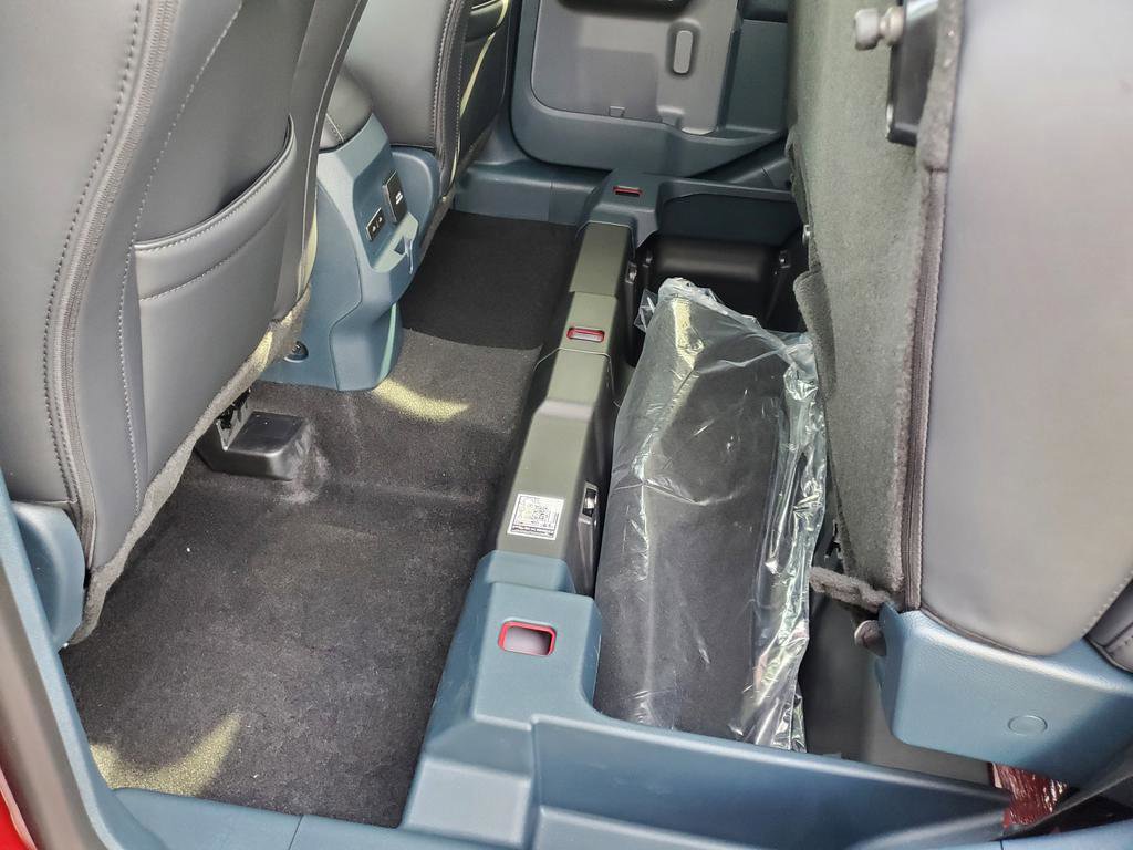 New 2025 Ford Maverick Lariat w/ Black Appearance Package image 38