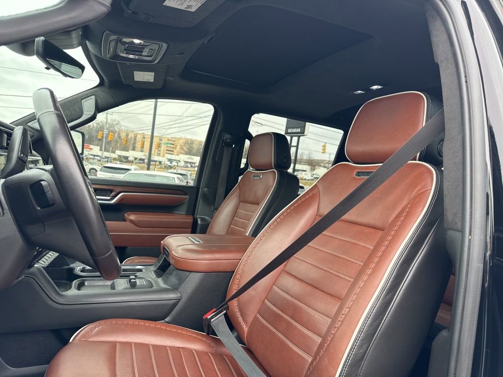 Used 2025 GMC Sierra 2500 Denali Ultimate image 18