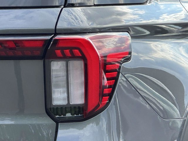 Used 2026 Ford Explorer Active AWD/4WD image 14