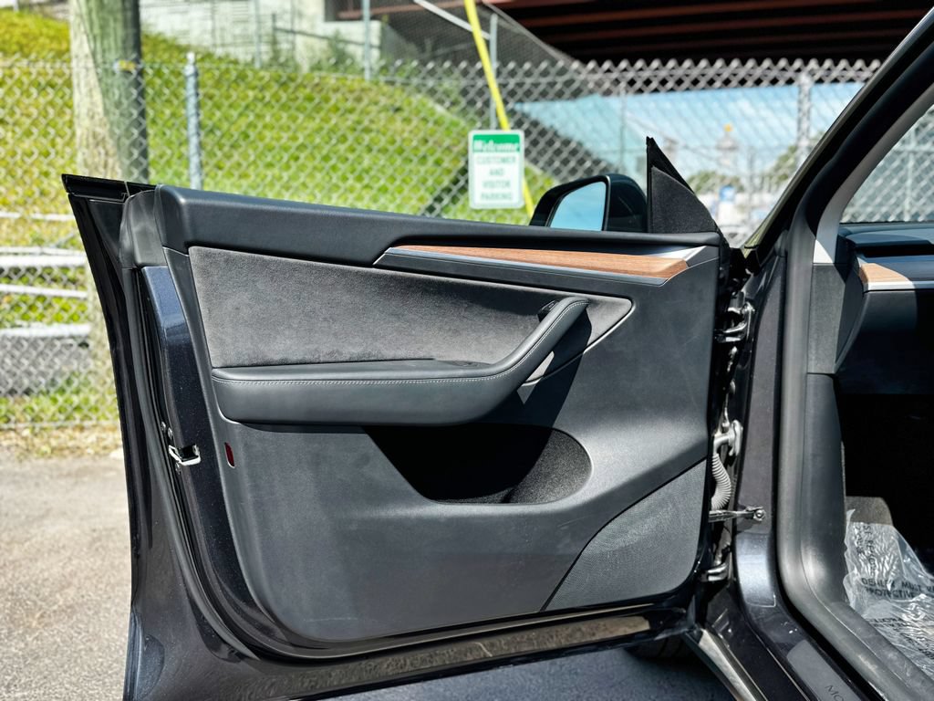 Used 2024 Tesla Model Y Long Range RWD image 66