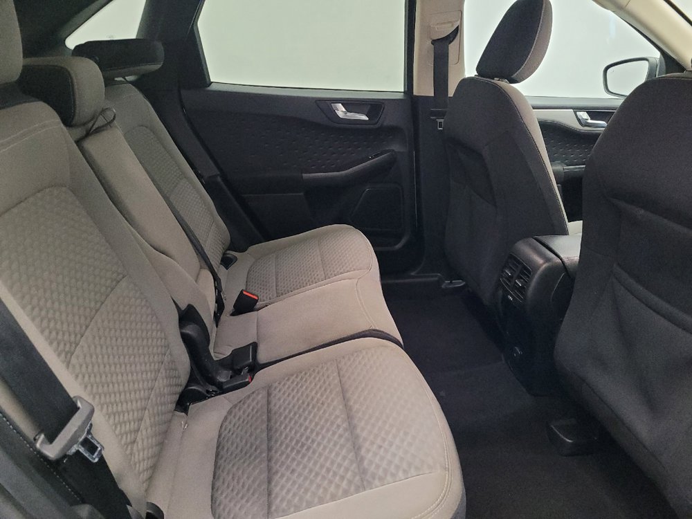 Used 2020 Ford Escape SE Sport image 19
